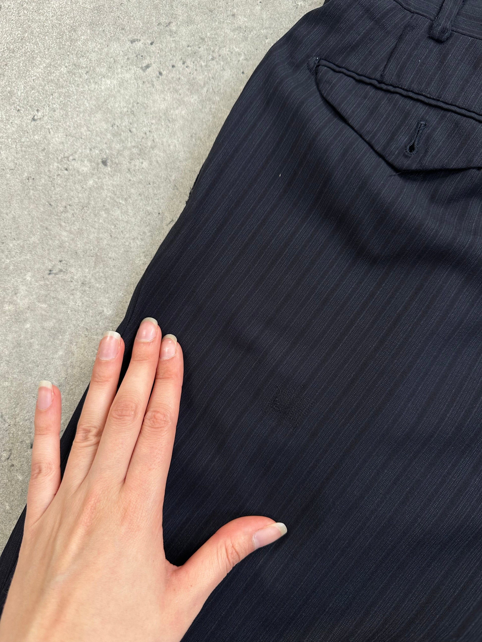 Burberry London 1990s pure wool striped suit in size 42S/W34, tailored fit with classic British style, shown on a mannequin.