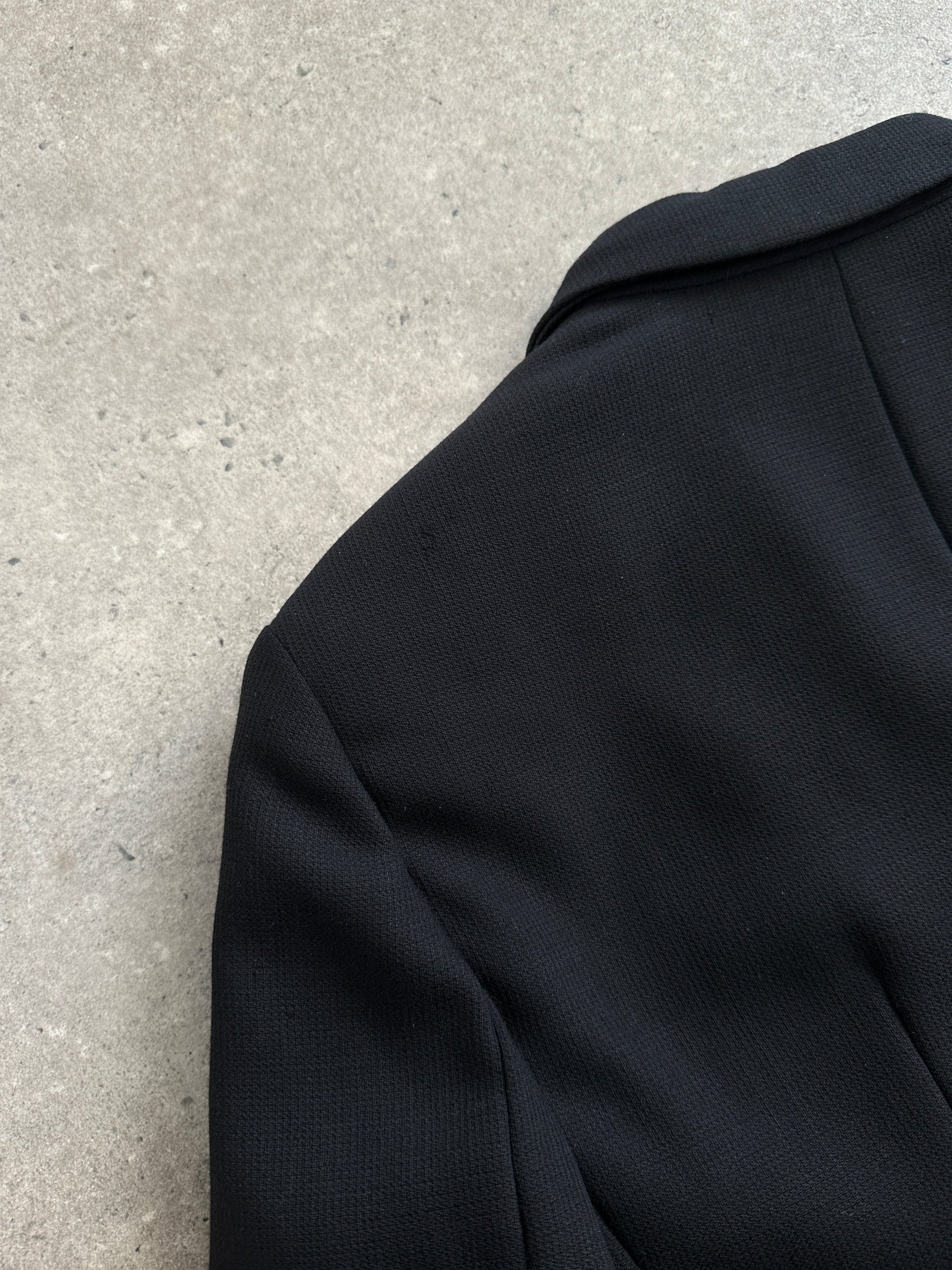 Giorgio Armani Le Collezioni 1990s pure wool single-breasted coat in size S, tailored with classic lapels and a sleek silhouette.