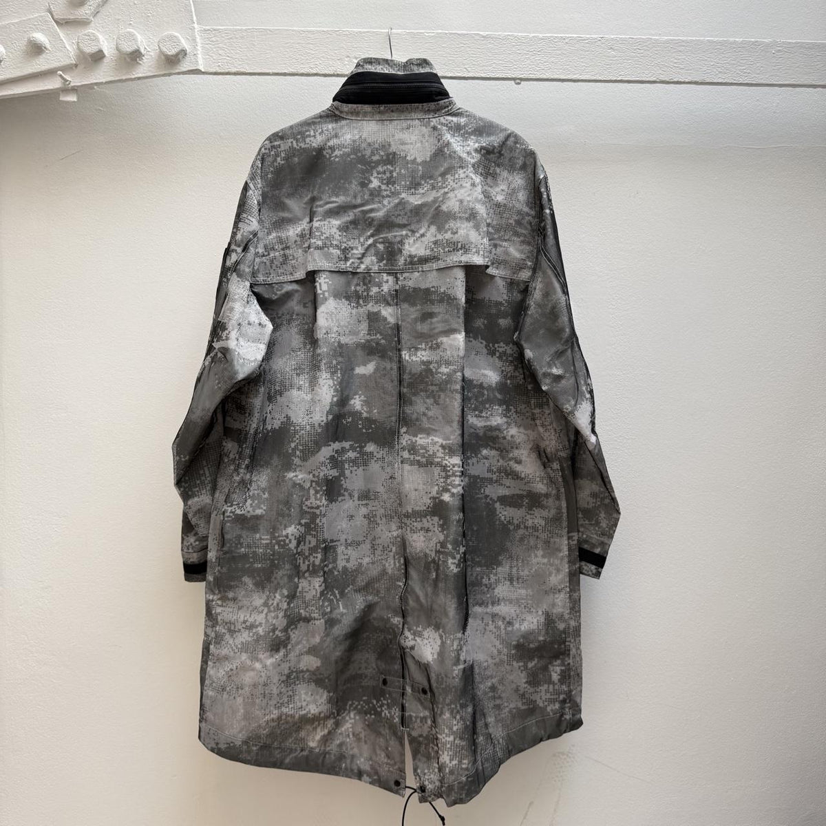 Stone Island 2024 DSM Dissolving Grid Camo Mesh reflective Nylon Parka Jacket (L) | Large, Camo