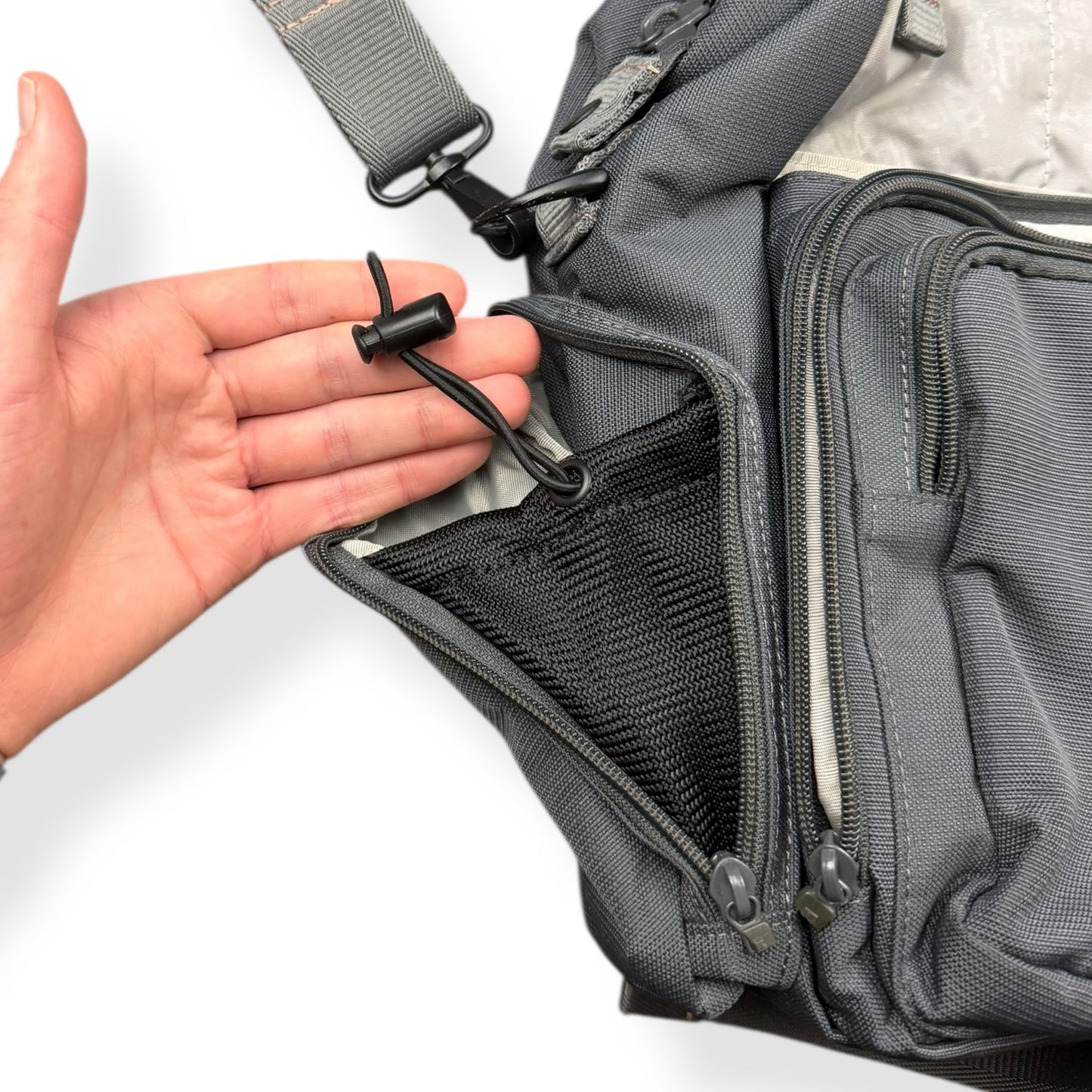 2000's Burton Analog Softshell Messenger Bag | O/S, Grey