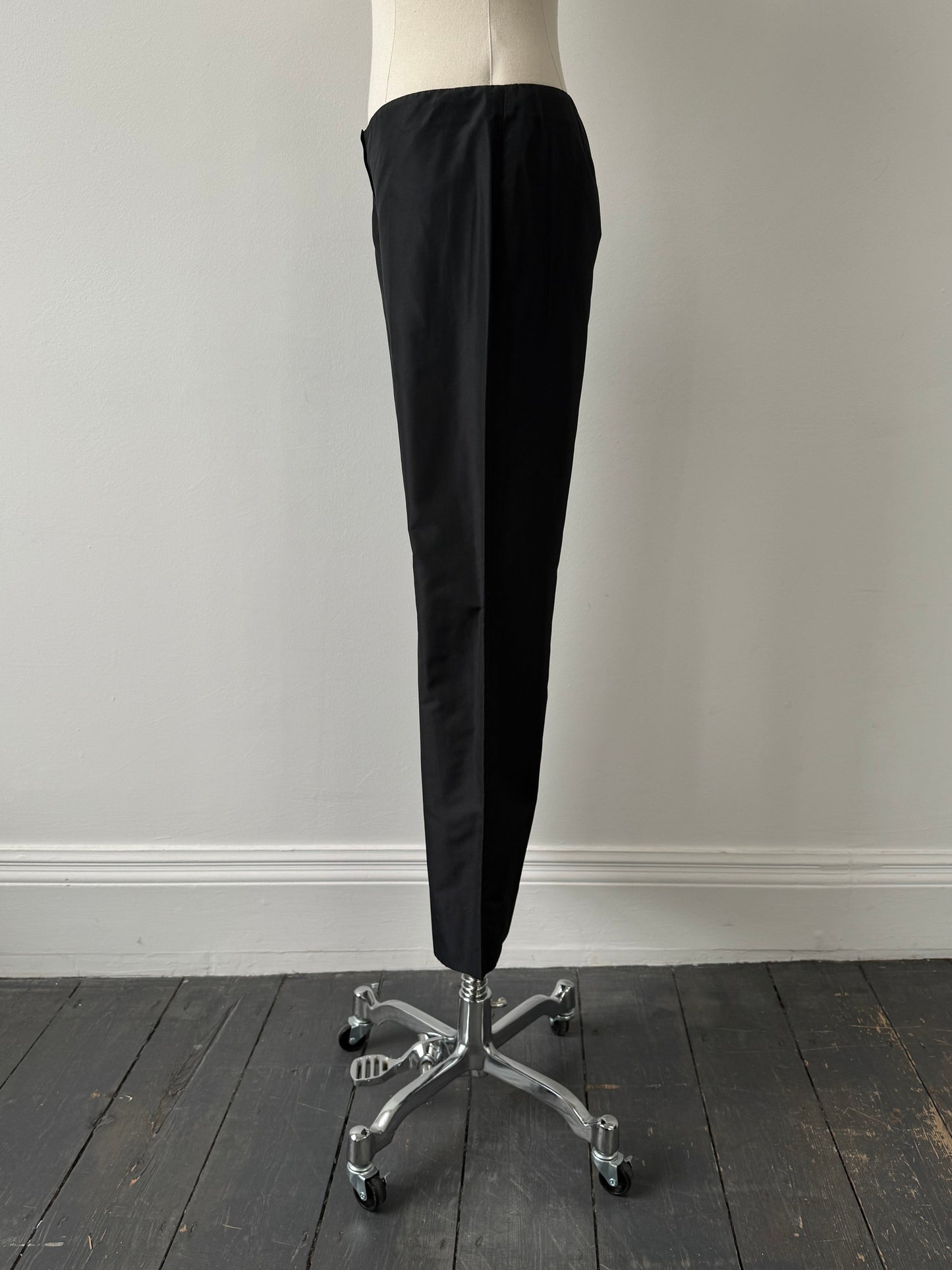 Emporio Armani 2000s silk low waist tailored trousers in size W26, featuring sleek design and high-quality fabric.
