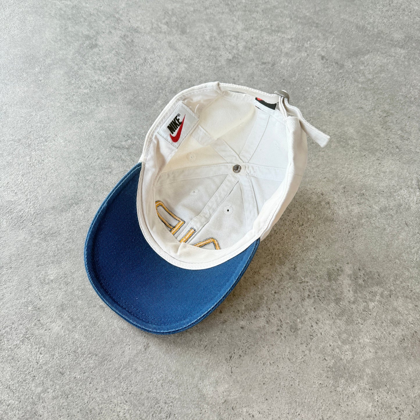 Nike Air 1990s embroidered spellout cap