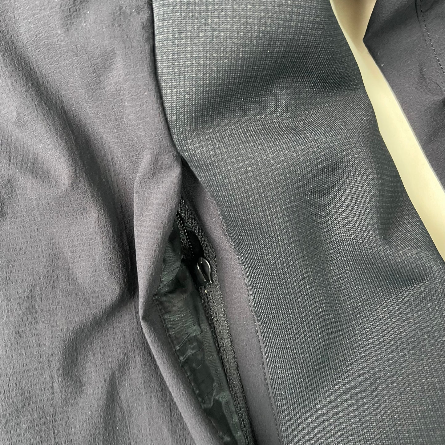 Womens Arc’teryx Atom Jacket (XS)