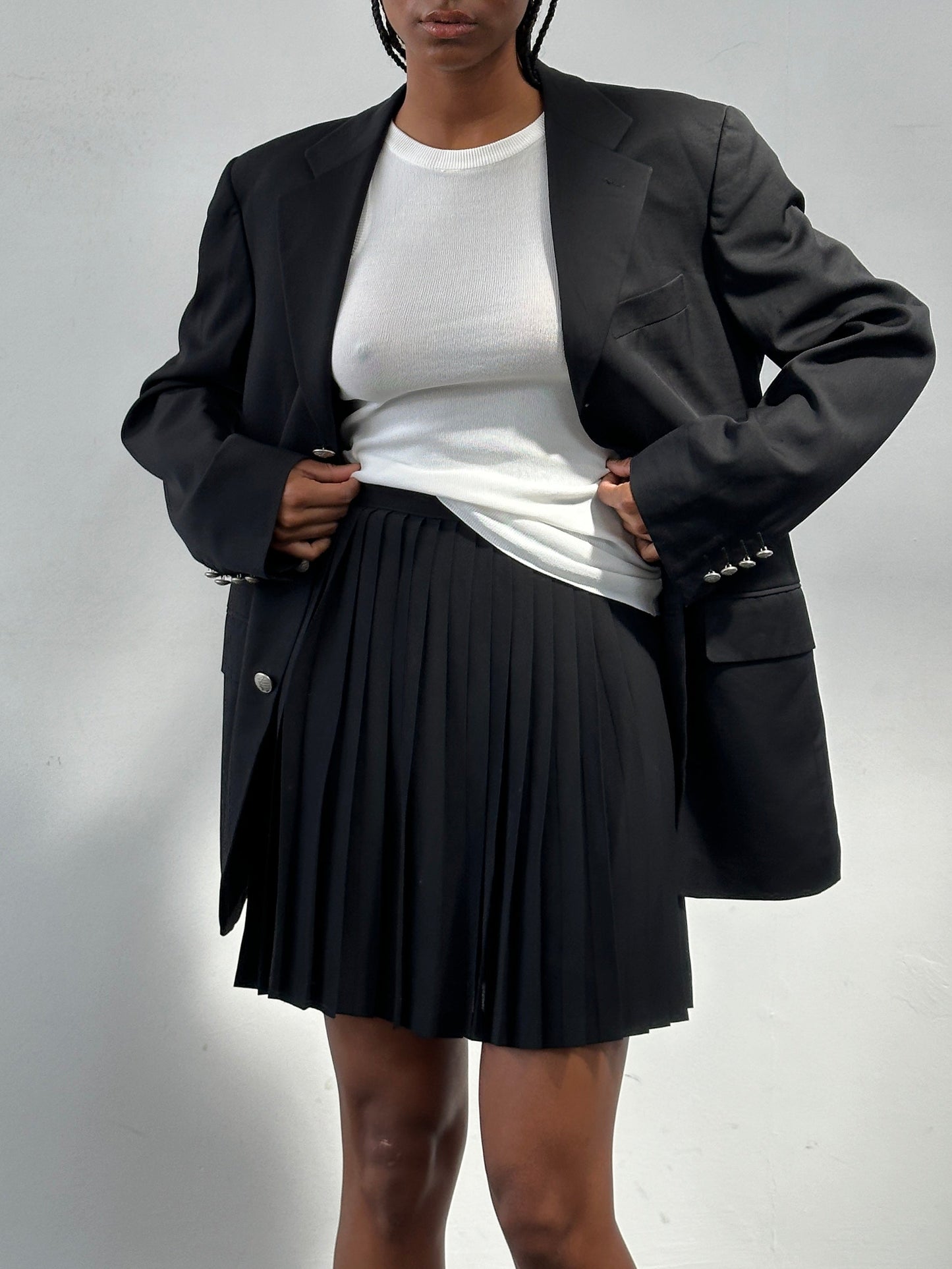 Italian Vintage 1990s Pleated A-line Mini Skirt - W26