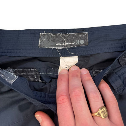 2000's Oakley Contrast Stitch Shorts (36) | Default Title, Navy