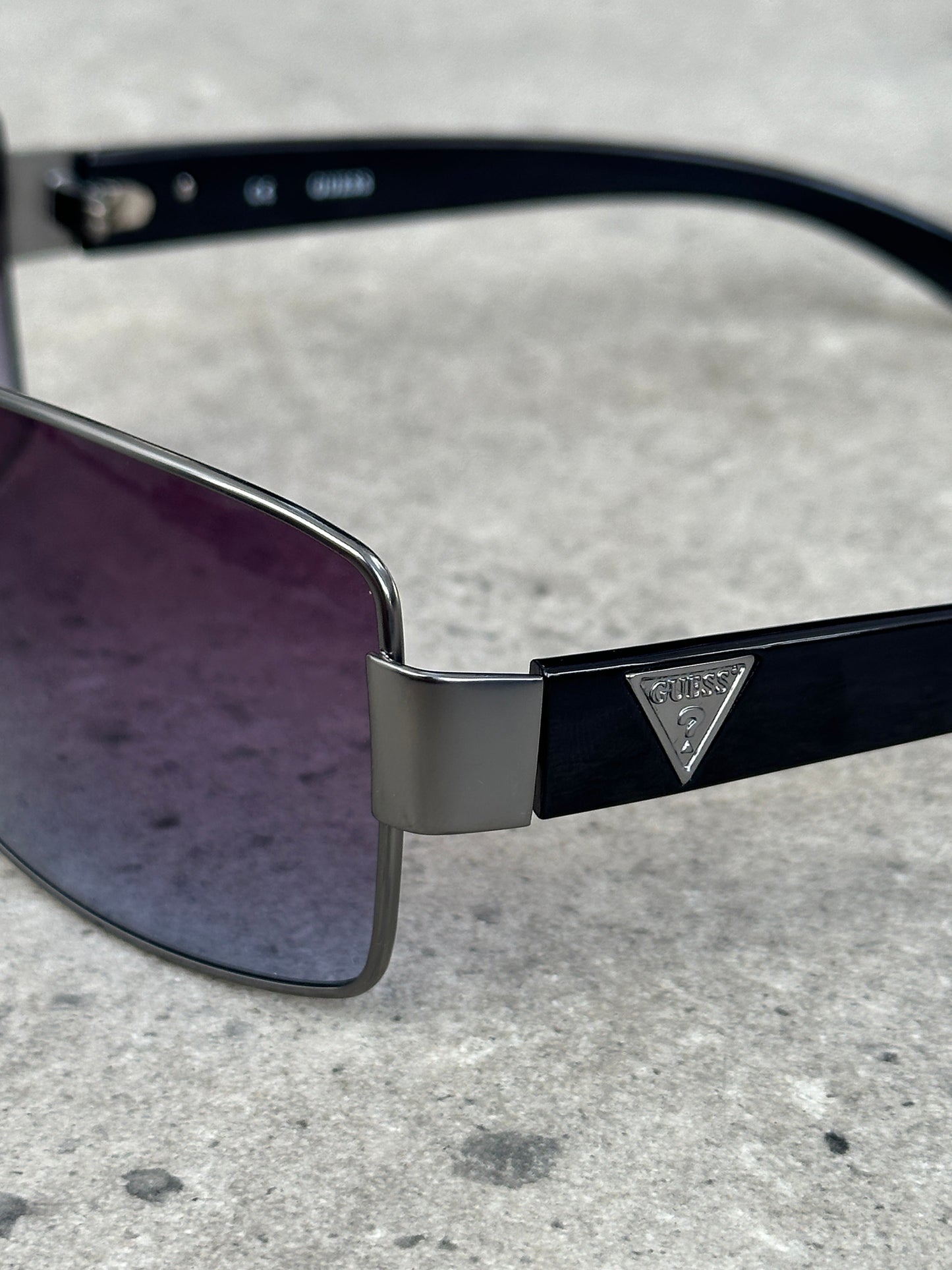 Guess 2000s Oversized Shield Logo Sunglasses