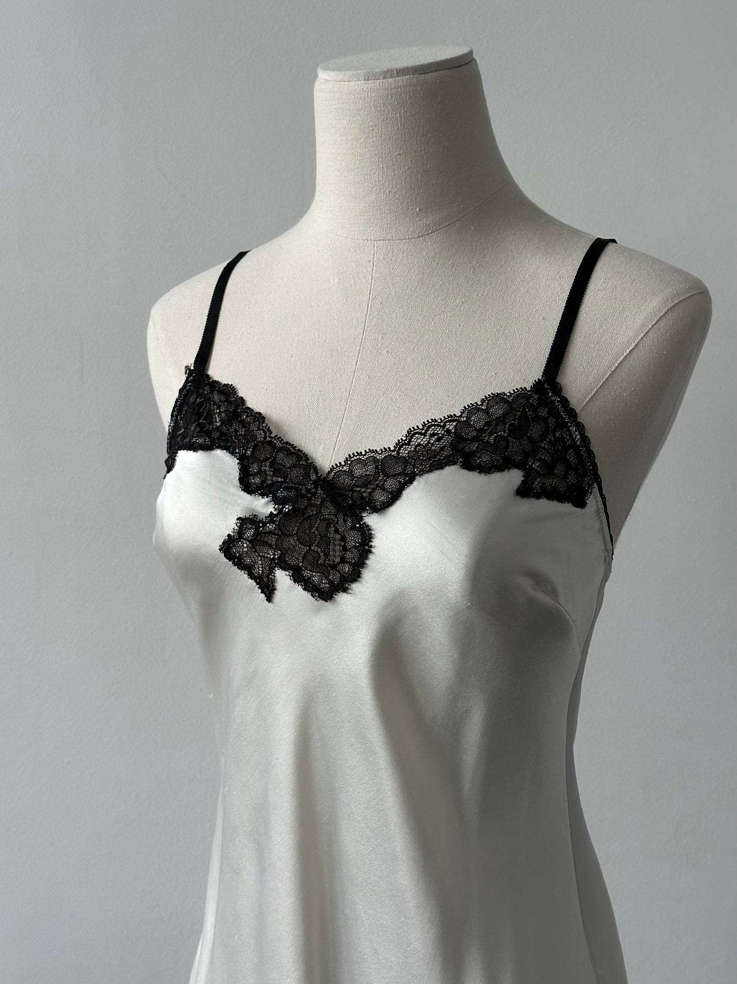 Victoria's Secret 2000s Satin Lace Mini Slip Dress - XS/S