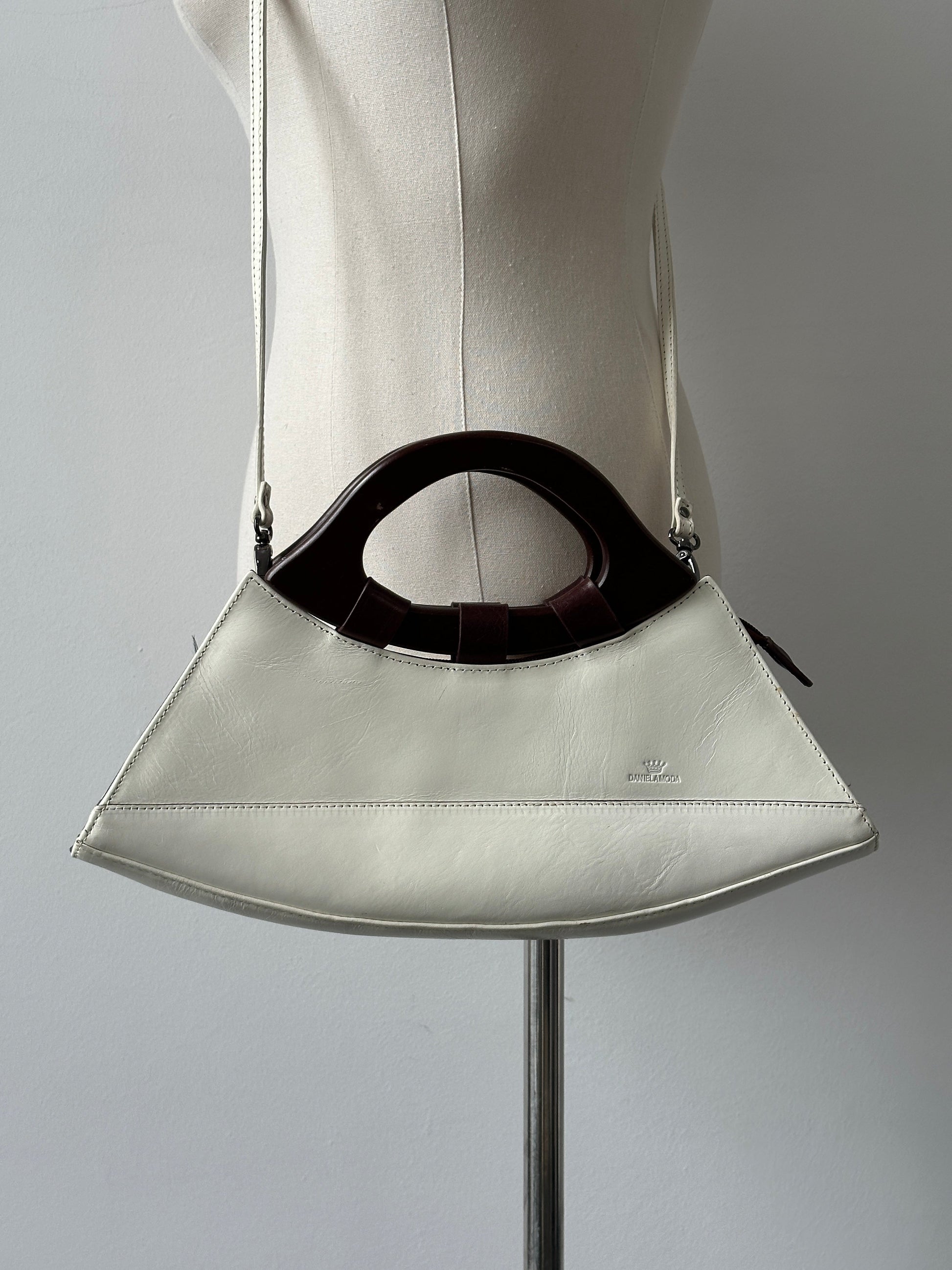 Italian Vintage 1990s Leather Crossbody Bag