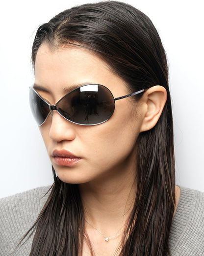 https://cdn.shopify.com/s/files/1/0818/5459/5398/files/2004-boss-sunglasses-794395.jpg?v=1739180702
