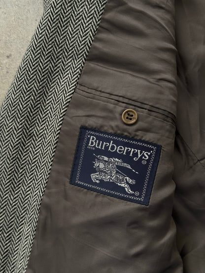 Burberry 1990s pure wool herringbone blazer in XL size, classic tailored design with check pattern and structured fit.