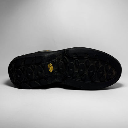 Nike ACG Cinder Cone (2002)