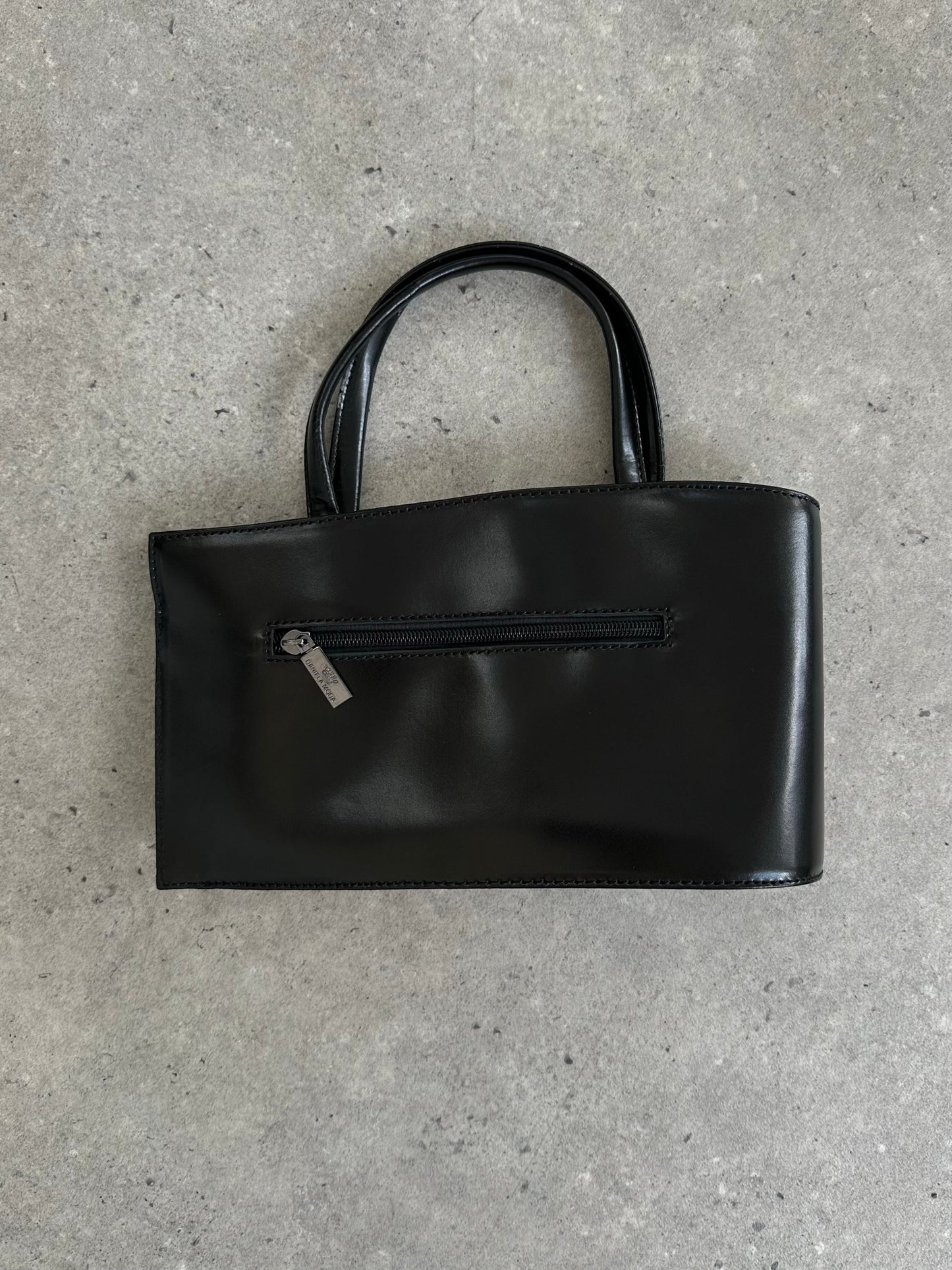 Italian Vintage 2000s Curved Leather Hand Bag