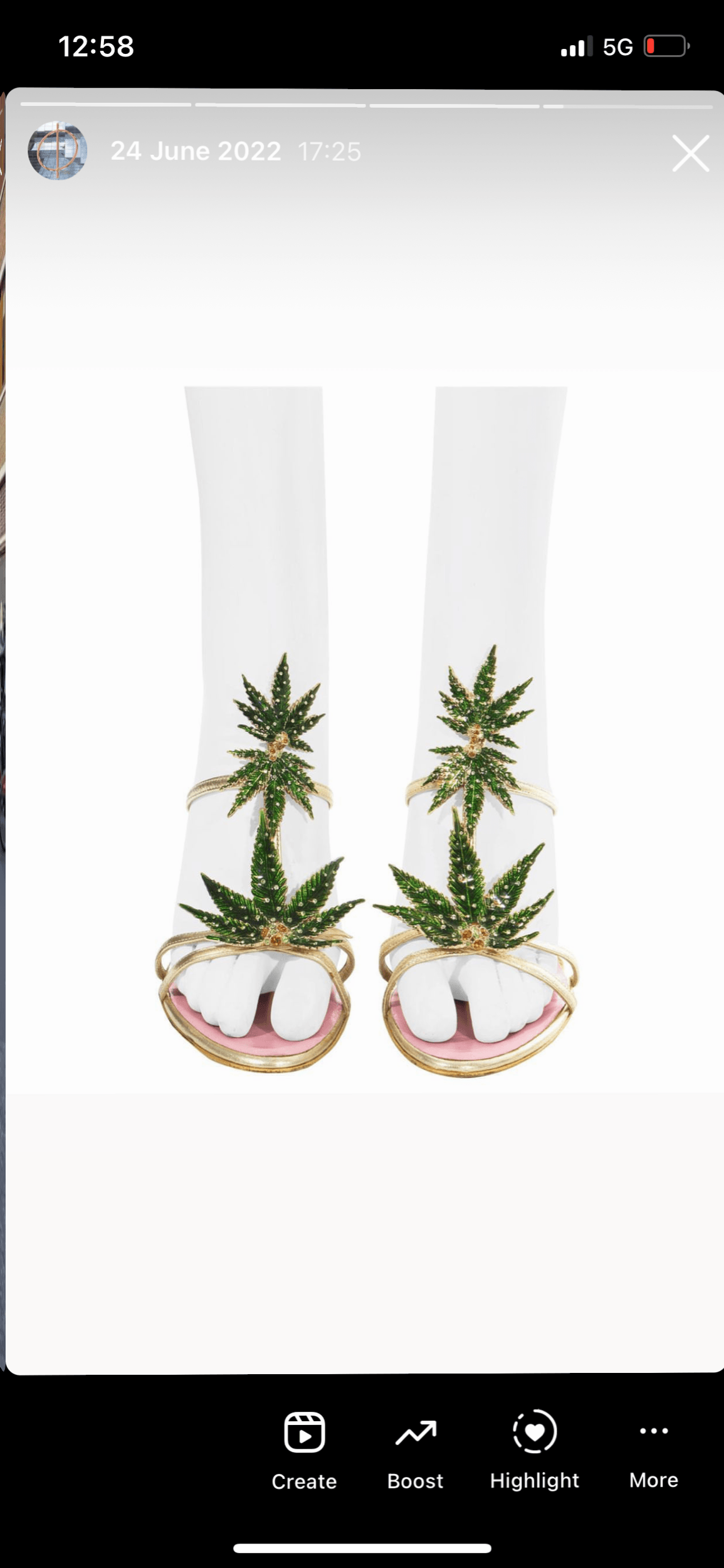 Dsquared2 marijuana leaf gold leather sandals - Known Source