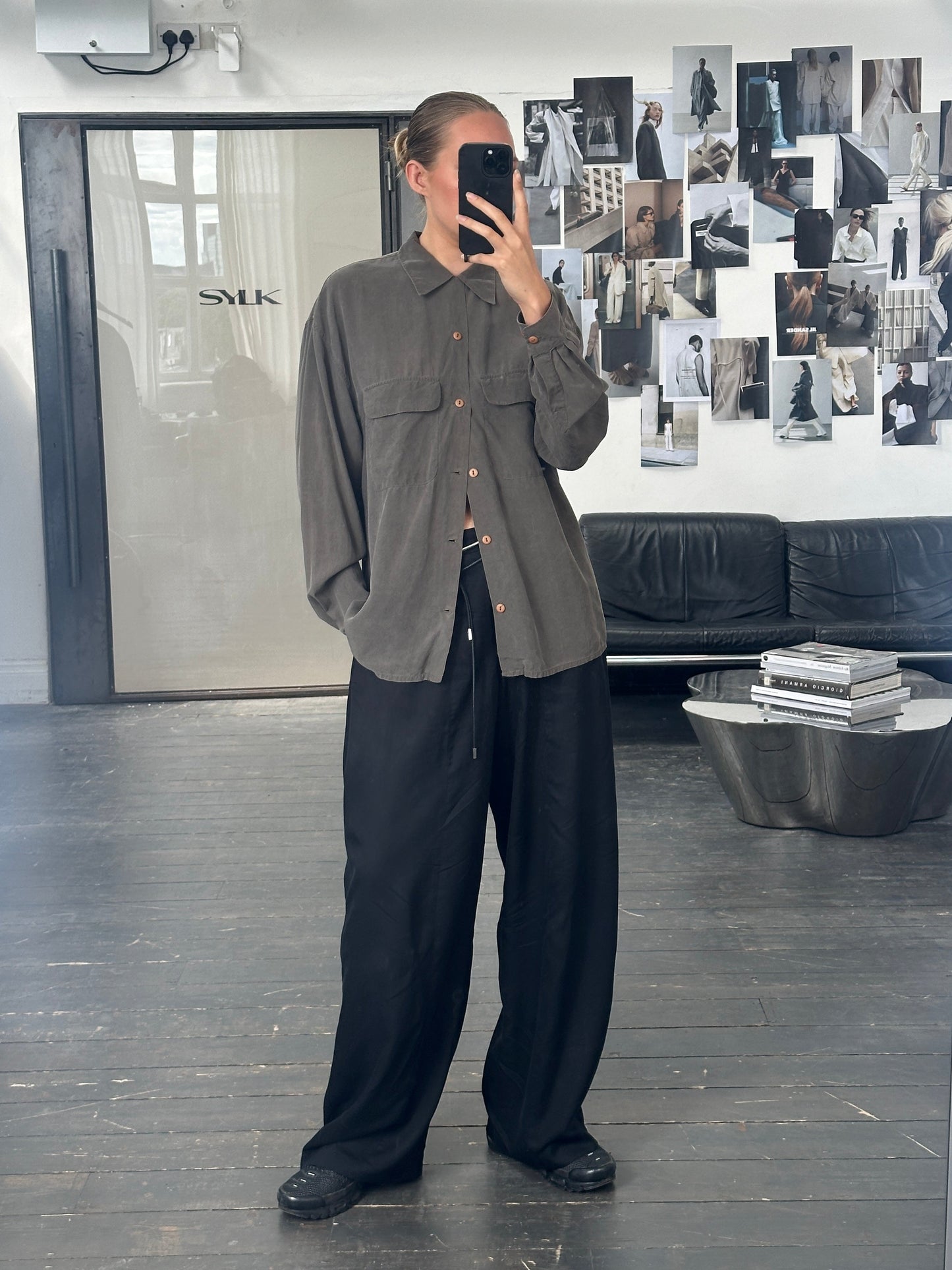 GUESSILK 1990s Pure Silk Minimal Shirt - L