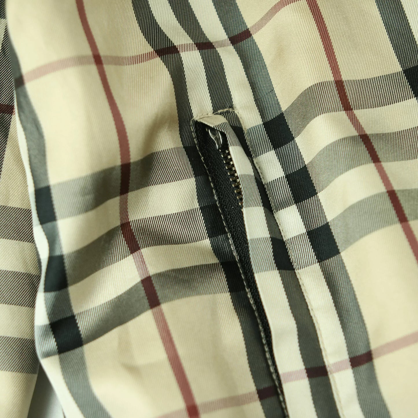 BURBERRY NOVA CHECK JACKET  (M)