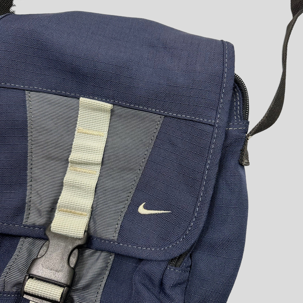 Nike 2003 Ripstop Multipocket Crossbody Bag | O/S, Navy