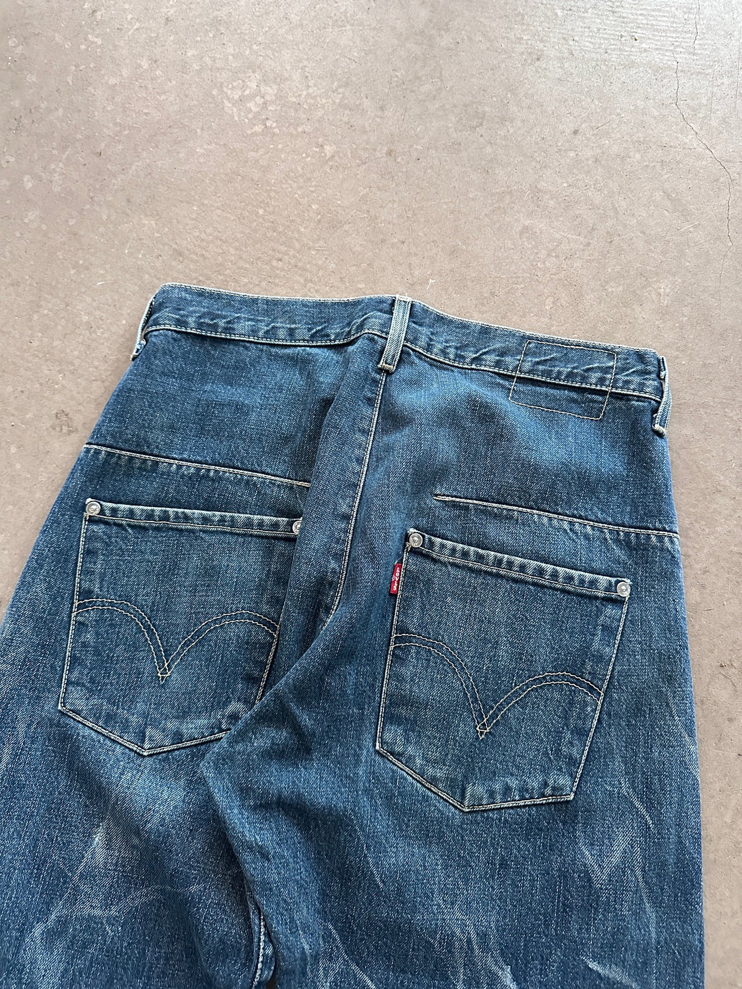 2003 Levi's Engineered Jeans - 29 x 32 | Default Title, Red