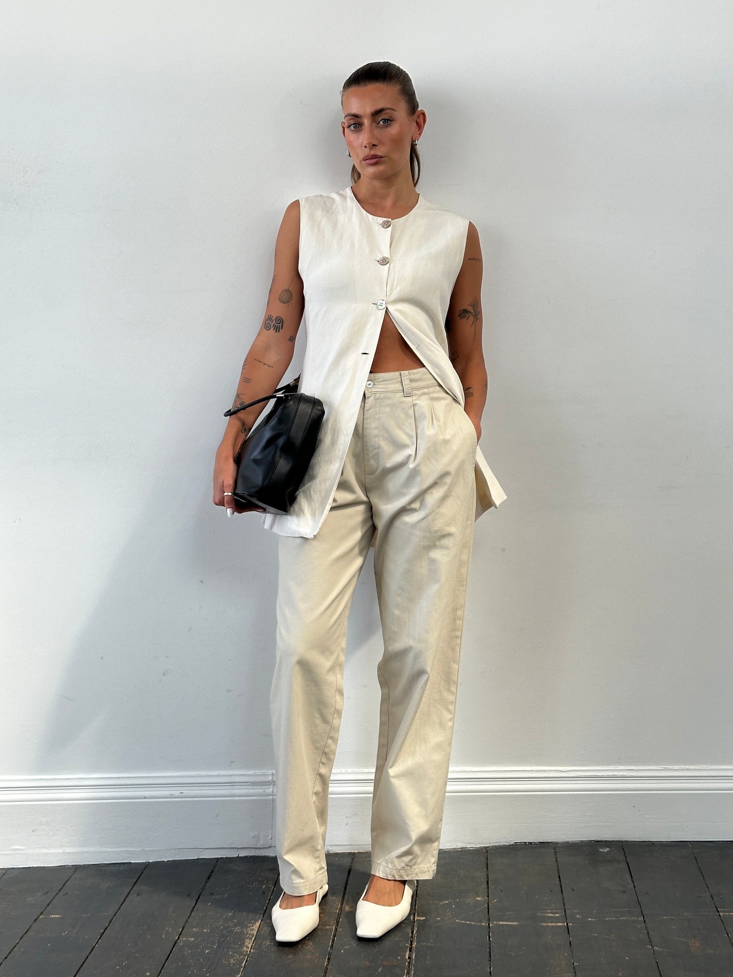 Vintage High Waisted Pleated Trousers - W28