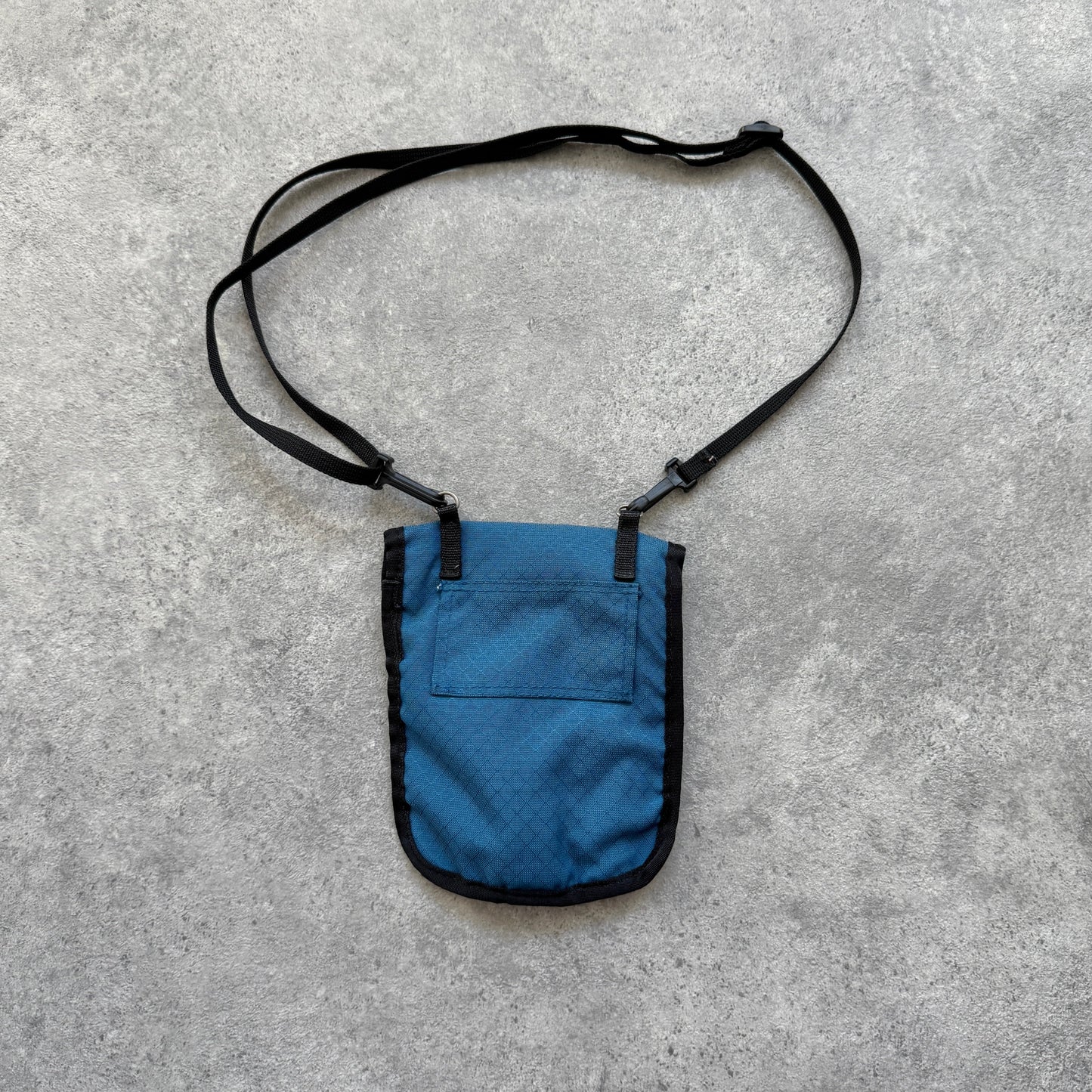 Nike ACG 1990s cross body technical utility wallet/bag (7”x6”)