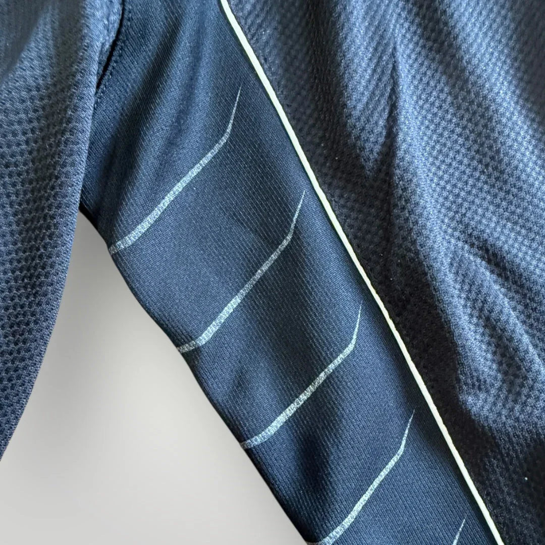 Nike Sphere Dry 2000's Crewneck Jumper M