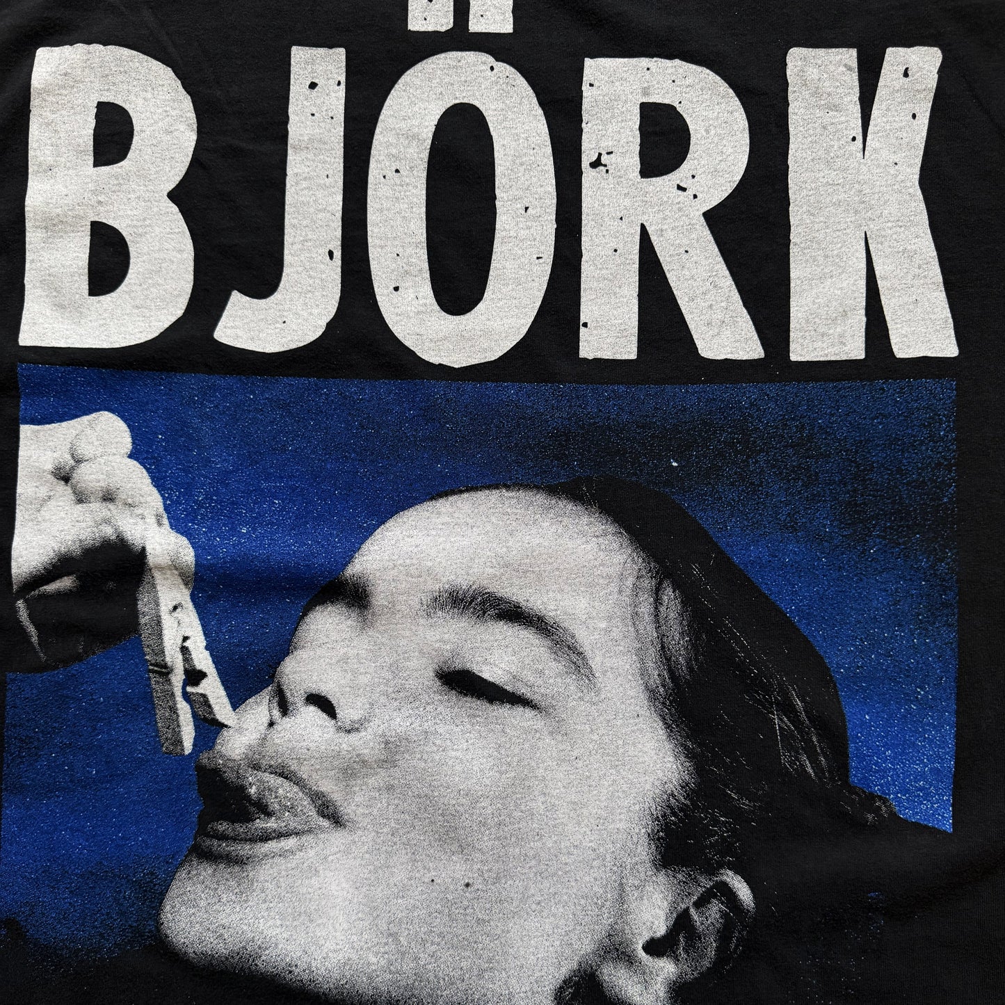 Bjork 'There's More to Life Than This' T-Shirt - XL