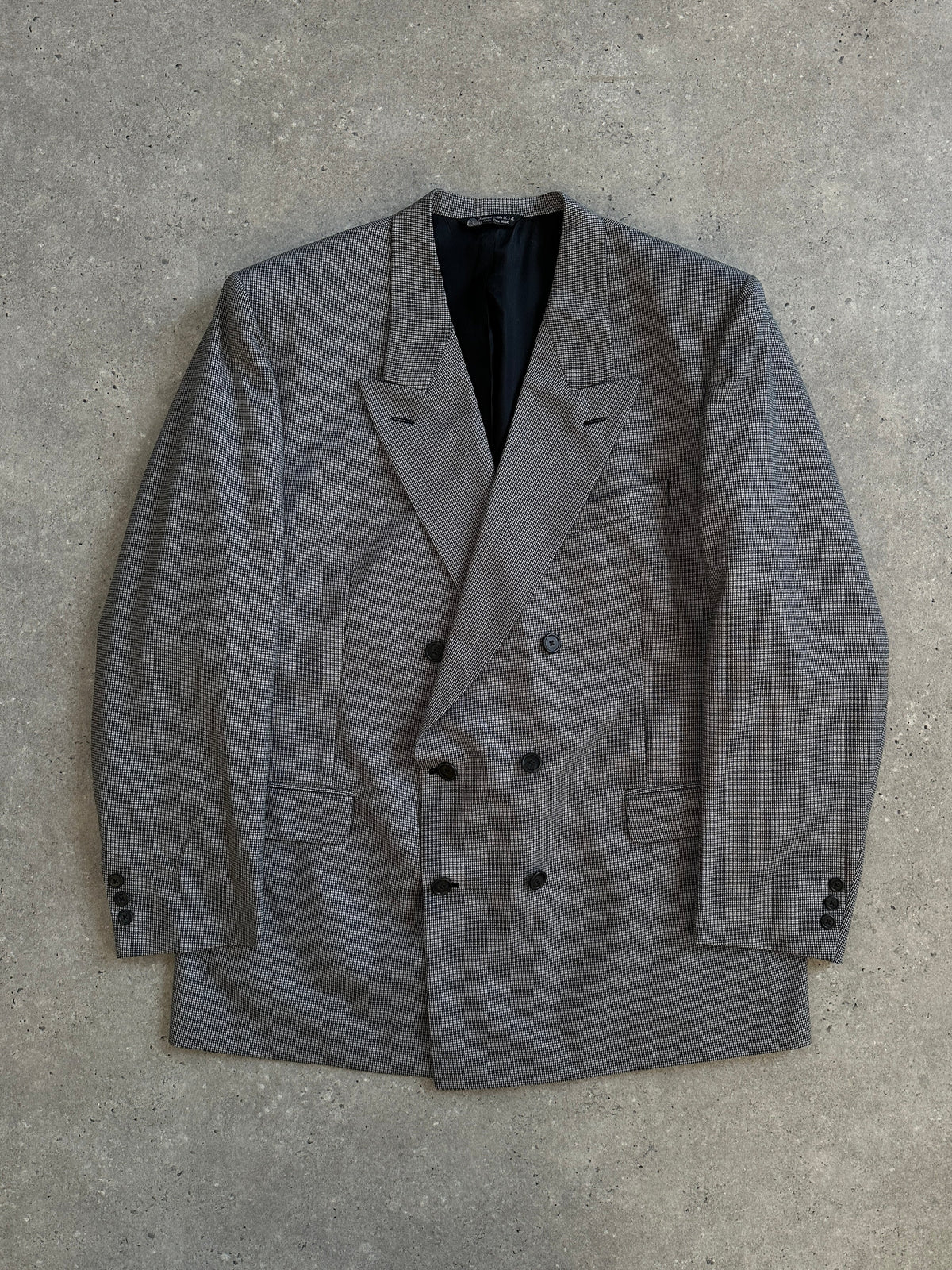 Christian Dior Monsieur 1980s pure wool houndstooth blazer in size 44R/XL, stylish tailored men's blazer with classic pattern.
