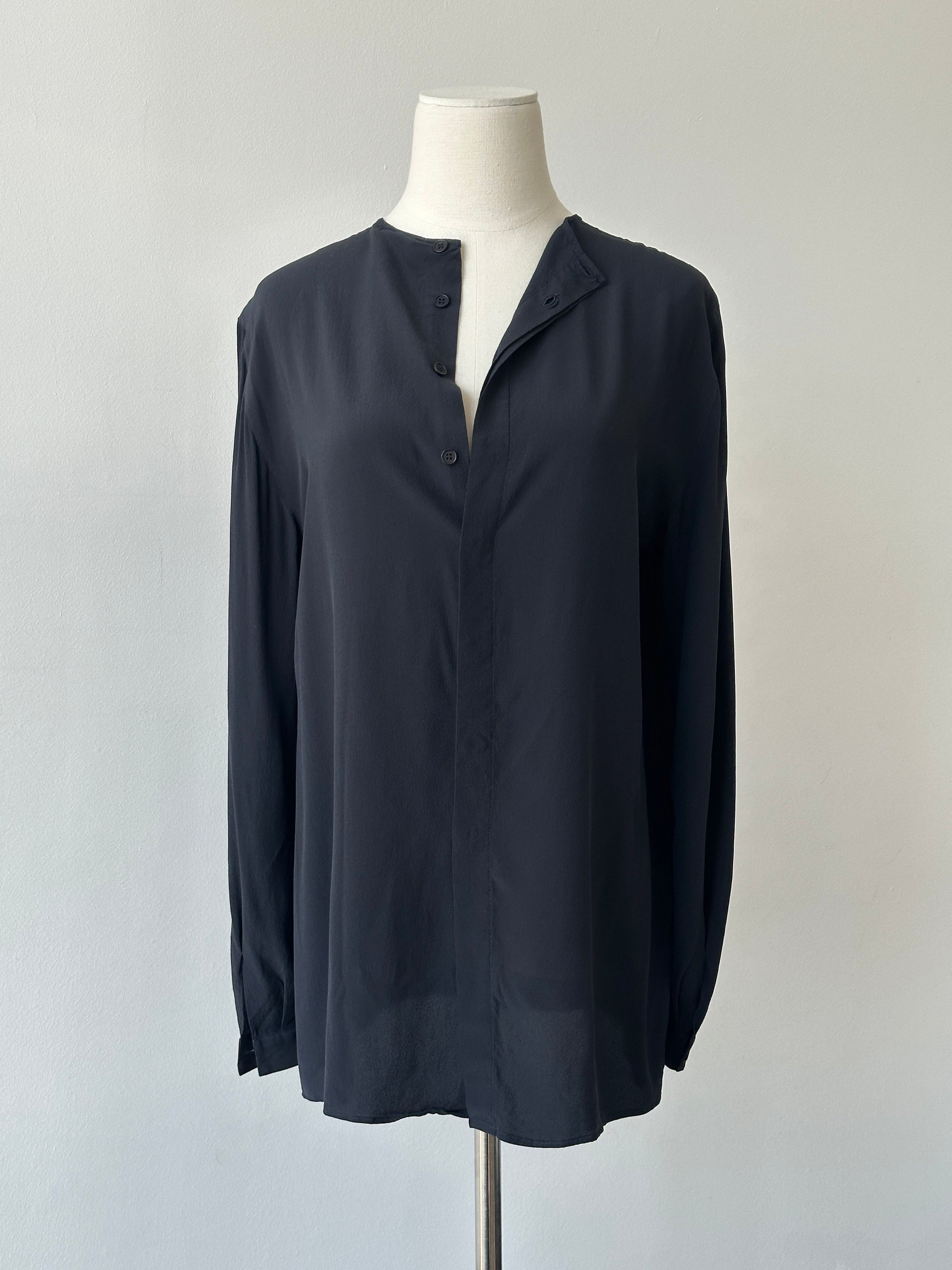 Giorgio Armani 1990s Pure Silk Button Back Shirt - M
