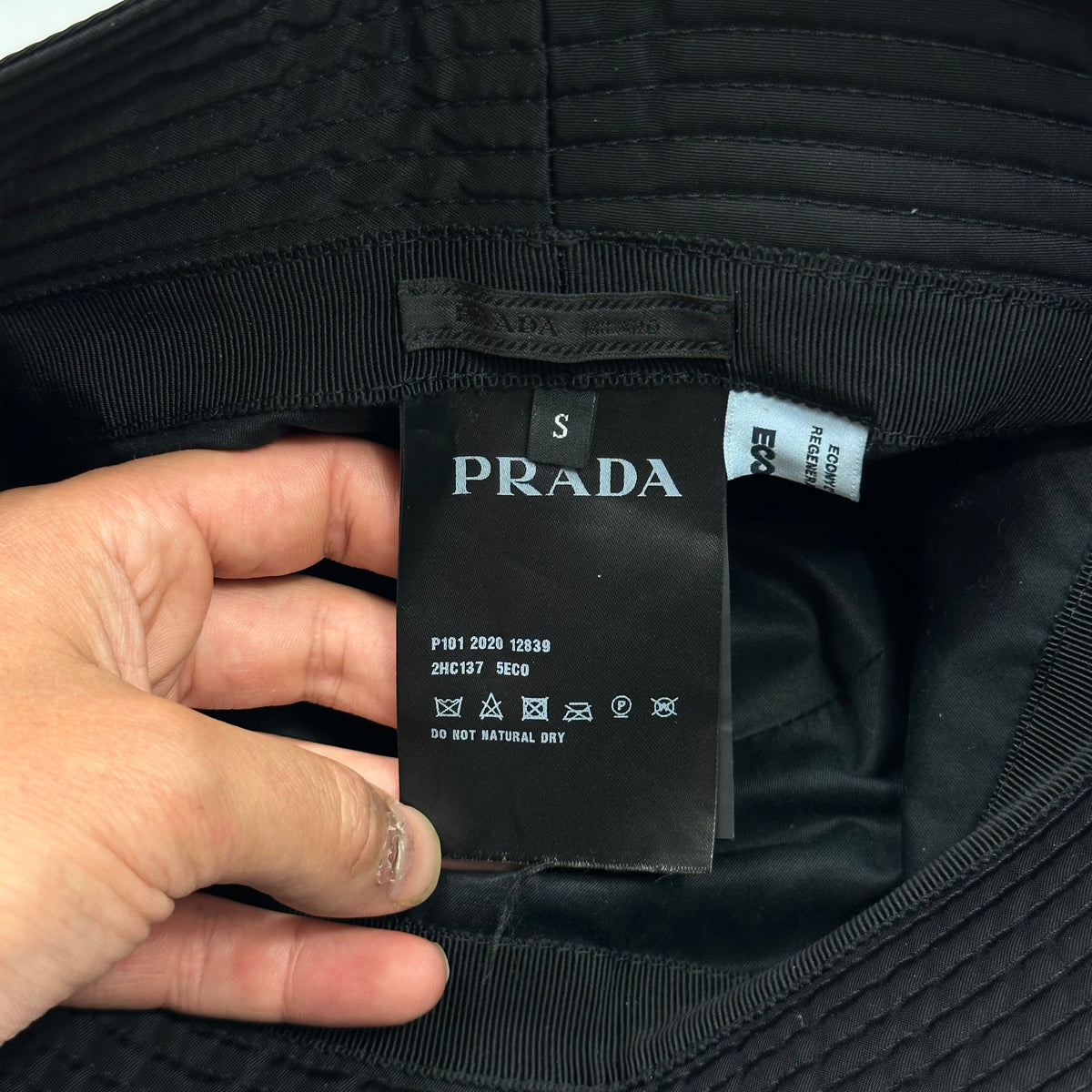 Prada Milano 2020 Re-Nylon Double Logo Bucket Hat - S/M | O/S, Red