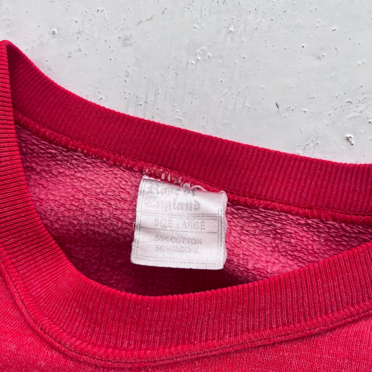 1970s red graphic crewneck | Red, Red