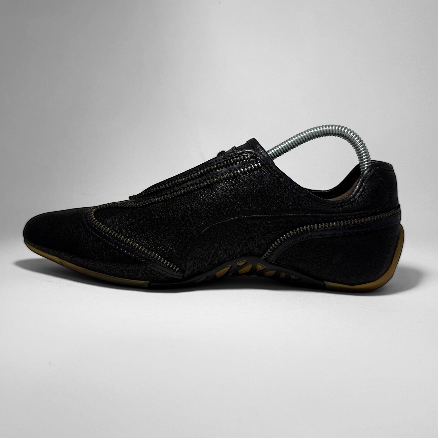 Puma x Alexander McQueen ‘London Running Chain Wns’ (2008)