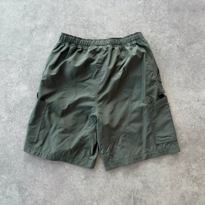 Nike ACG 2000s technical cargo shorts (M)