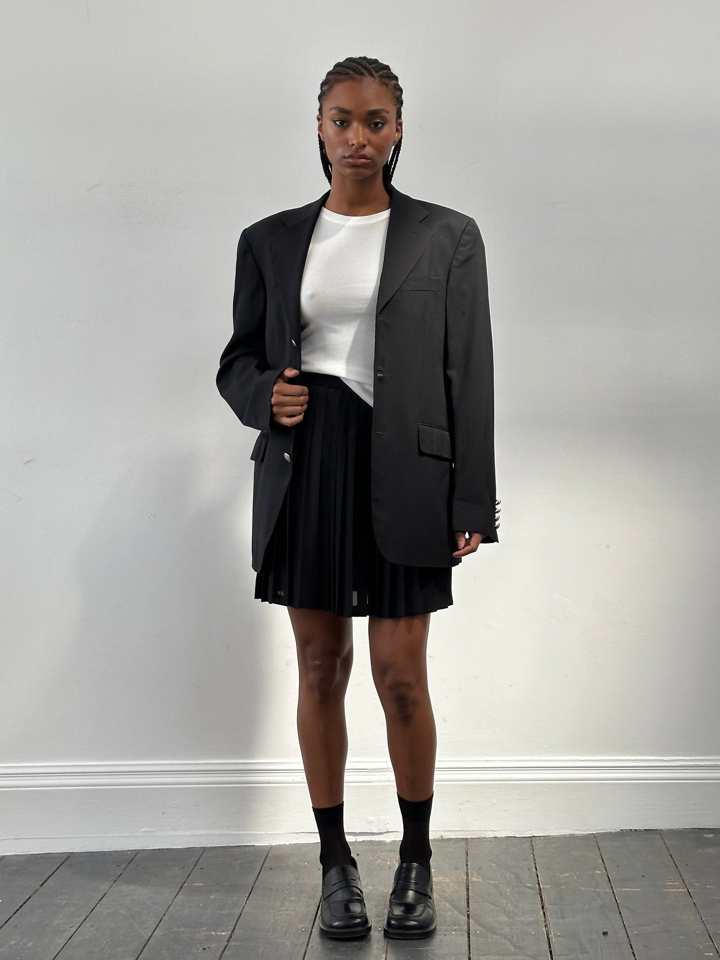 Italian Vintage 1990s Pleated A-line Mini Skirt - W26