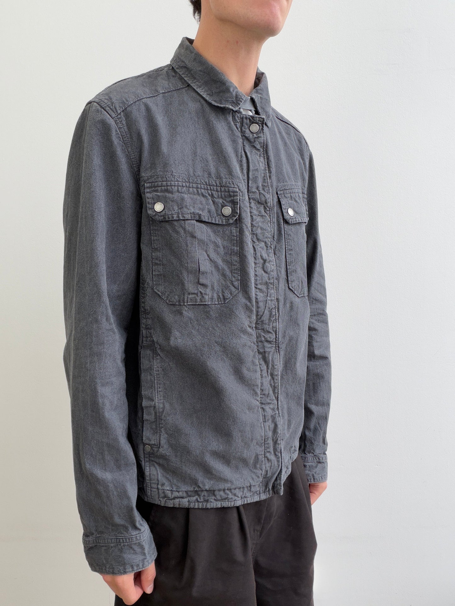C.P. Fine Houndstooth Strap Collar Lightweight Workwear Jacket | O/S, Charcoal