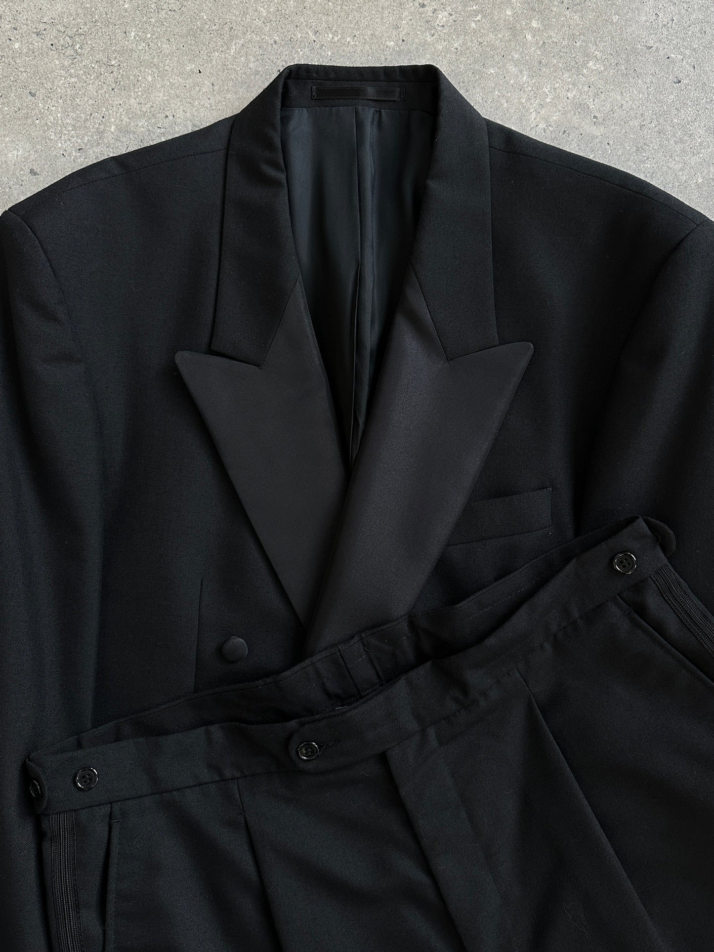 Vintage 1990s Tuxedo Wool Double Breasted Suit - 44R/W32-34