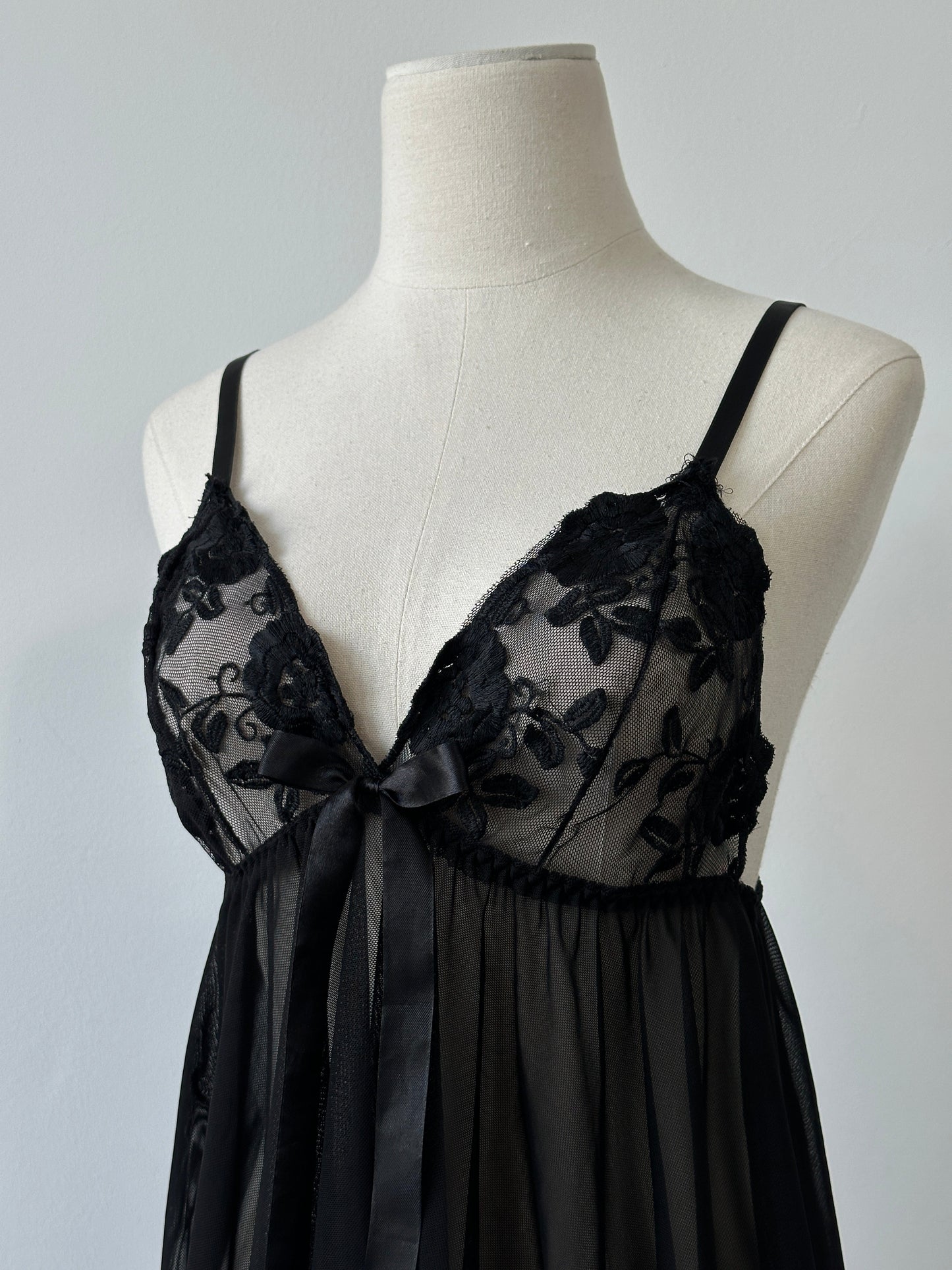 Vintage 2000s Sheer Lace Babydoll Top - M-L