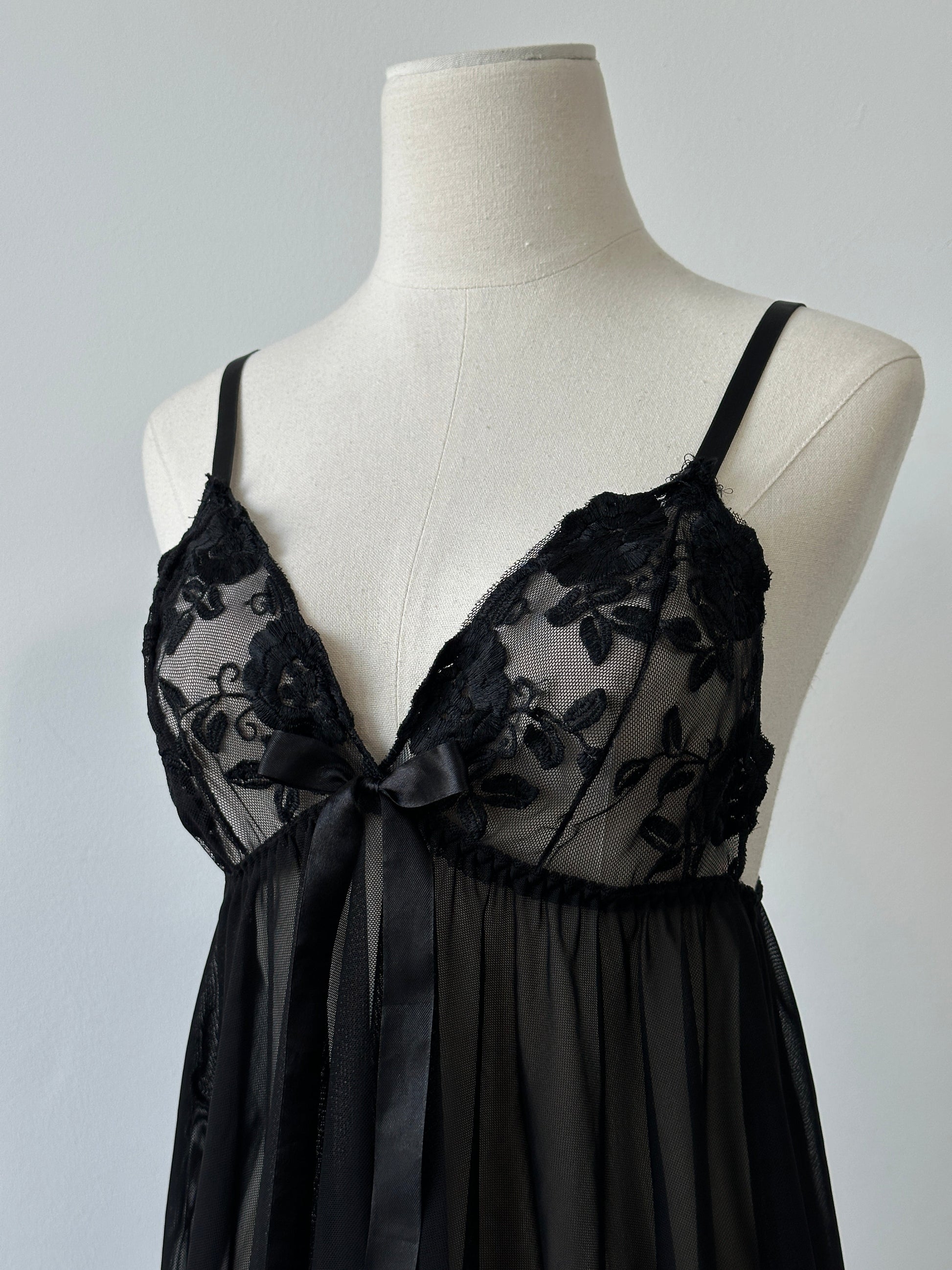 Vintage 2000s Sheer Lace Babydoll Top - M-L