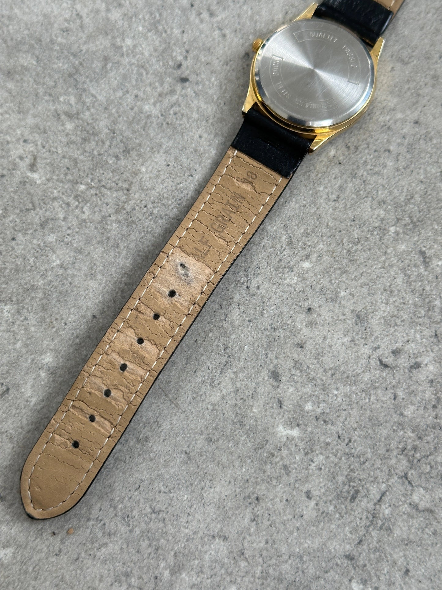 Vintage 1990s Gold Tone Quartz Leather Watch