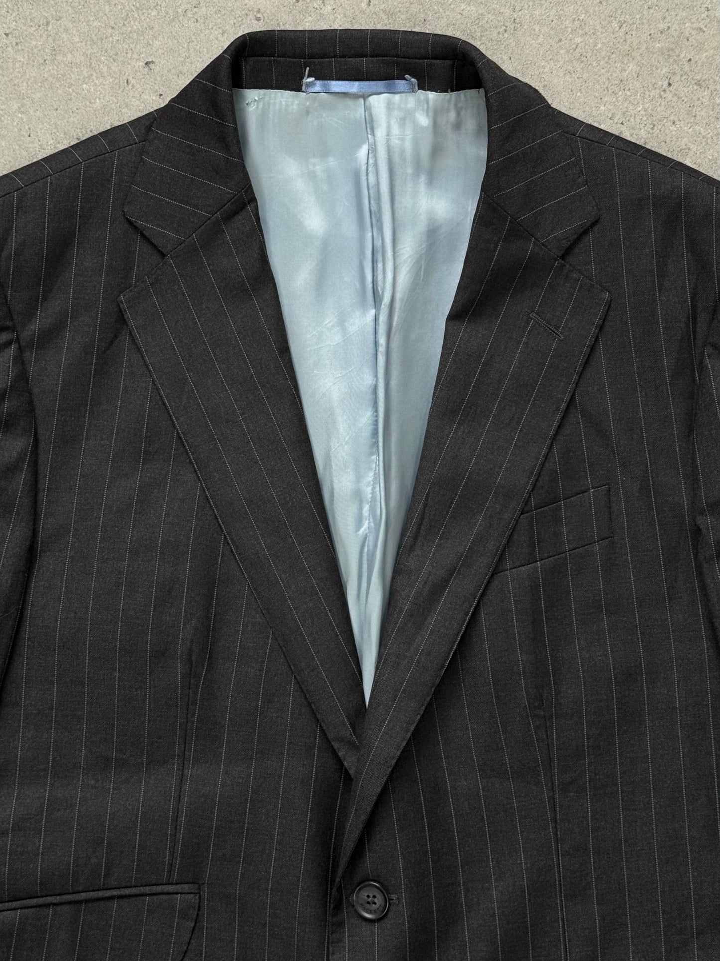 Loro Piana x Hackett 2000s pure wool striped blazer in size L, featuring classic tailored fit and bold stripe pattern.