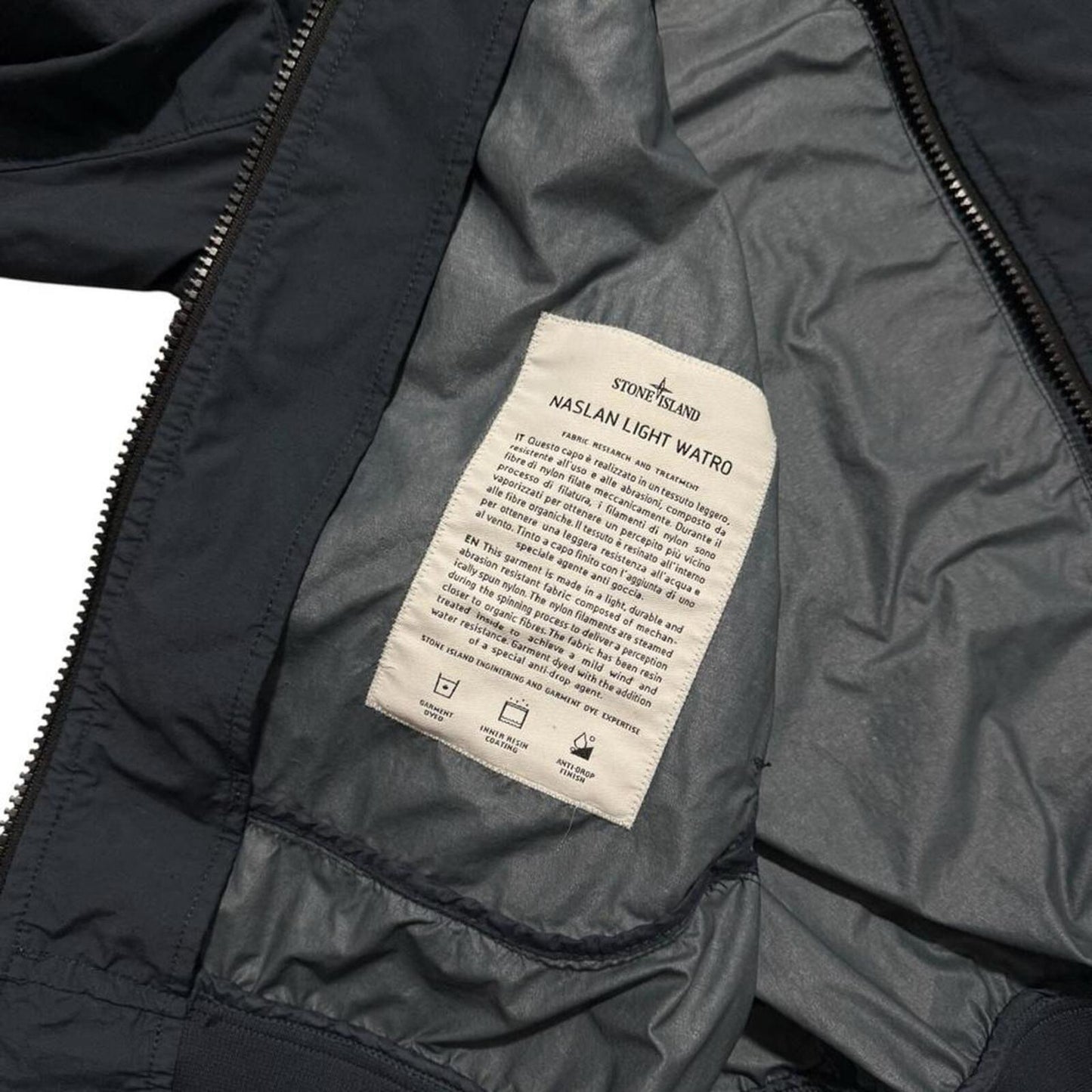 Stone Island Naslan Light Watro Jacket | Medium, Navy