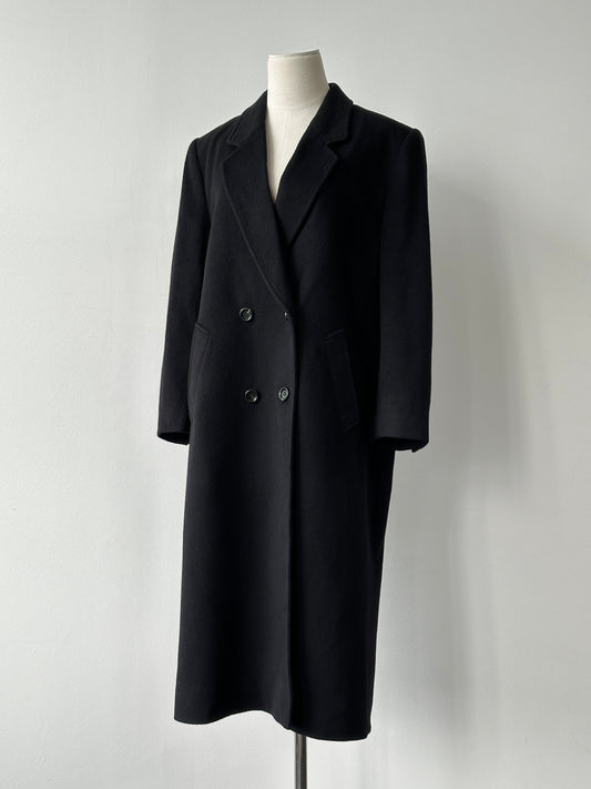Vintage 1990s pure cashmere double-breasted coat in beige, classic style, with wide lapels and button details, size S-M.
