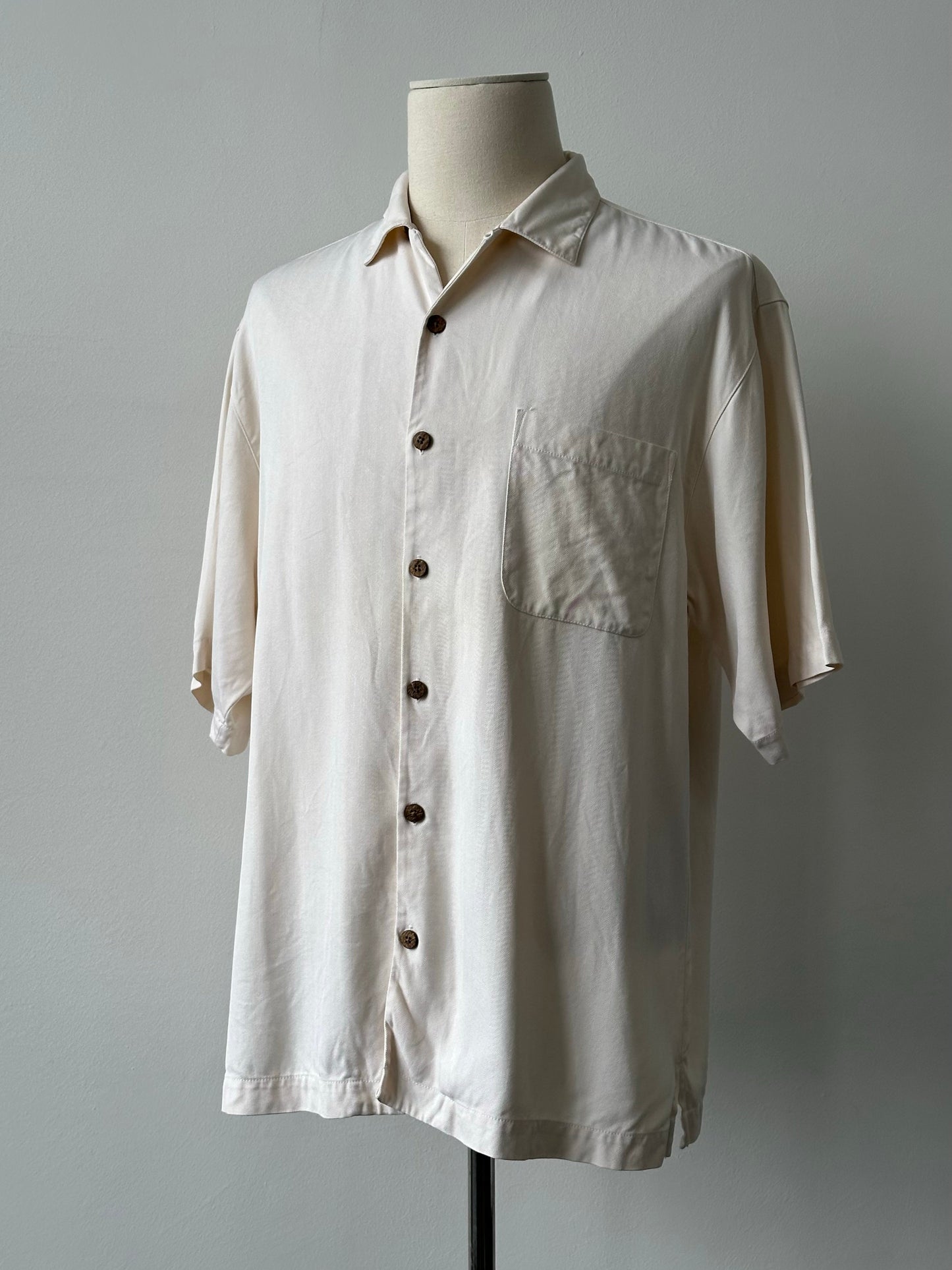 Vintage 1990s Pure Silk Short Sleeve Shirt - L