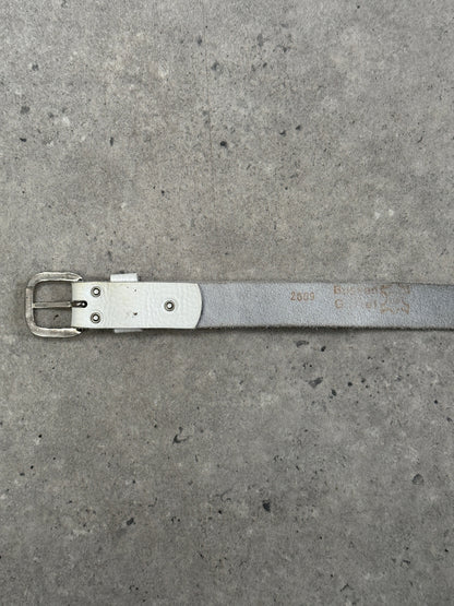 Vintage 1990s chrome leather belt with adjustable W24-30, featuring a classic buckle and retro style.