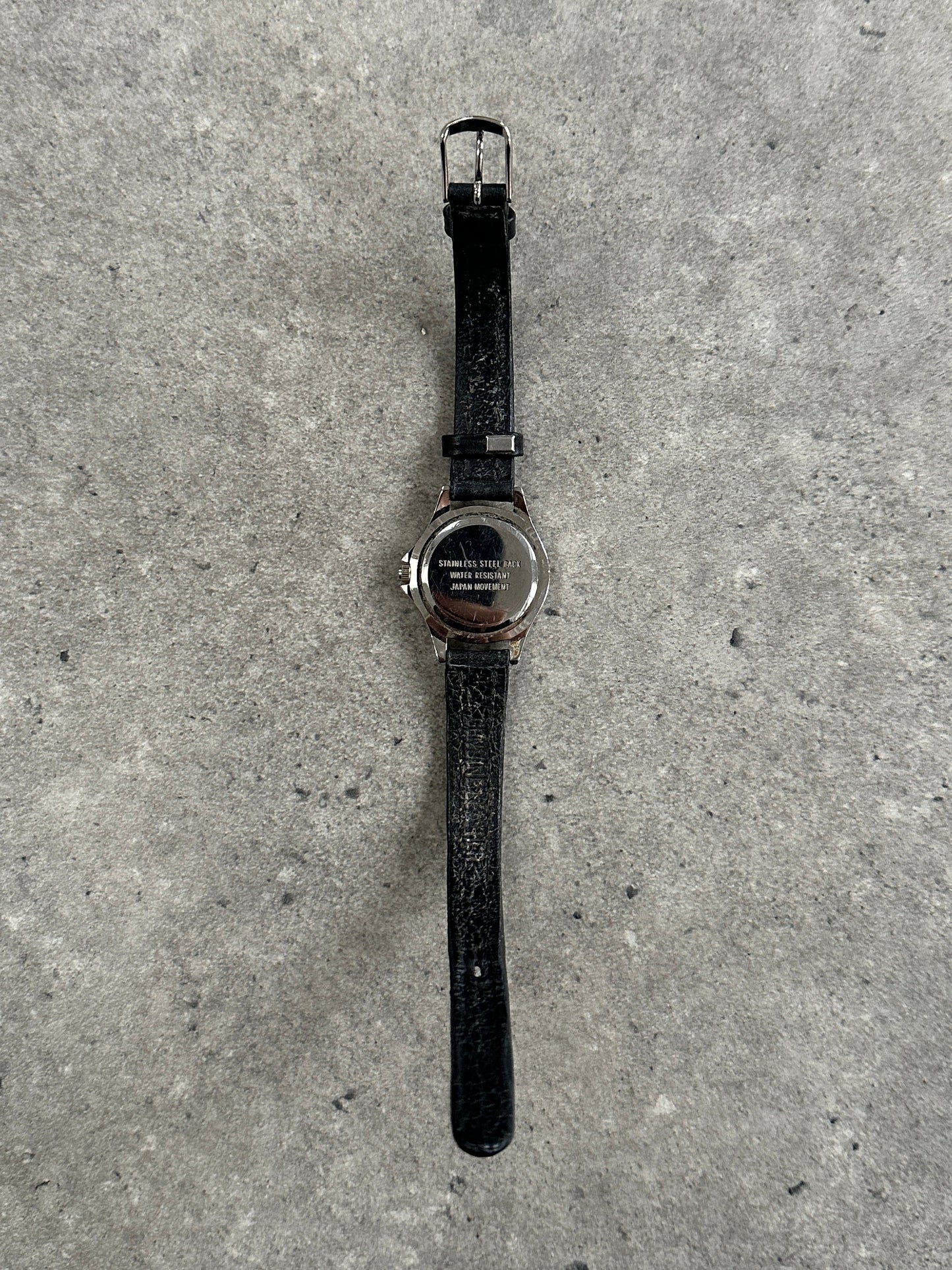 Vintage 1990s Silver Tone Japan Movement Round Quartz Watch