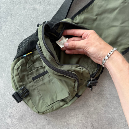 Nike 1990s cross body utility bag (11”x10”)
