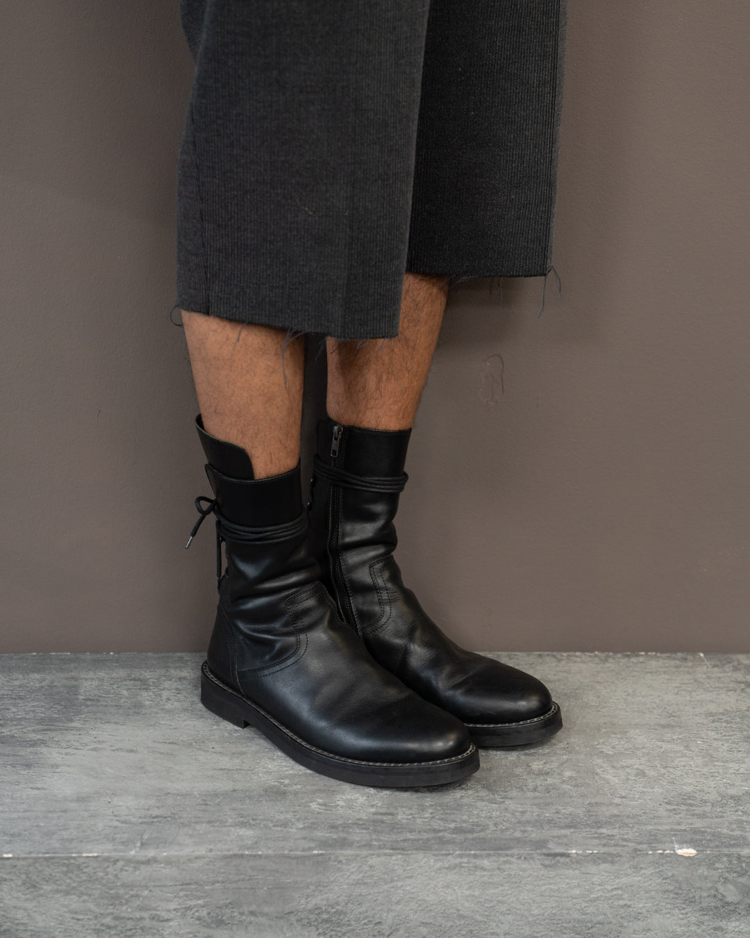 ANN DEMEULEMEESTER VITELLO LACE BACK BOOTS (EU 43)