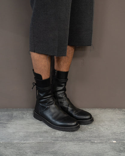 ANN DEMEULEMEESTER VITELLO LACE BACK BOOTS (EU 43)