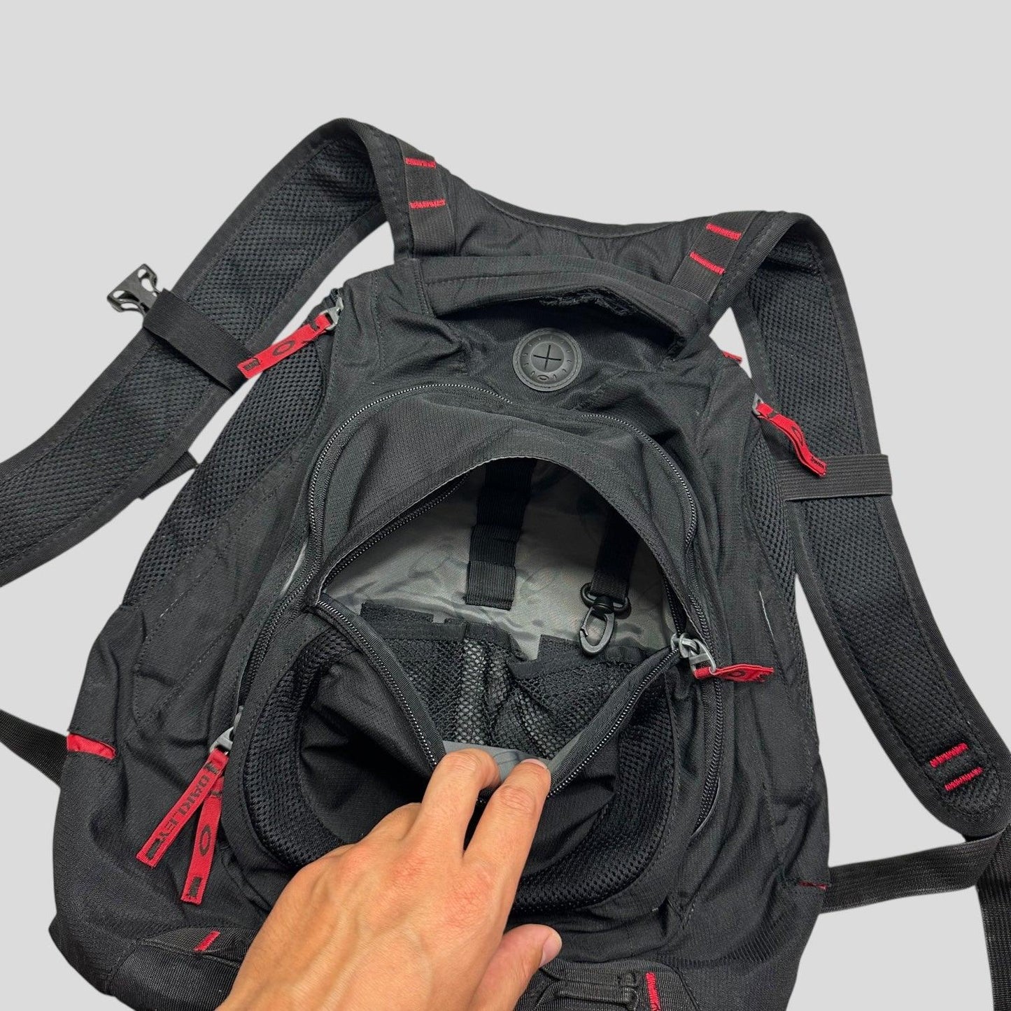 Oakley 00’s Technical MP3 Backpack