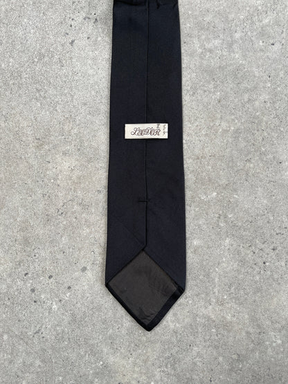 Vintage 1990s pure silk woven tie with intricate pattern, showcasing fine craftsmanship and classic style.