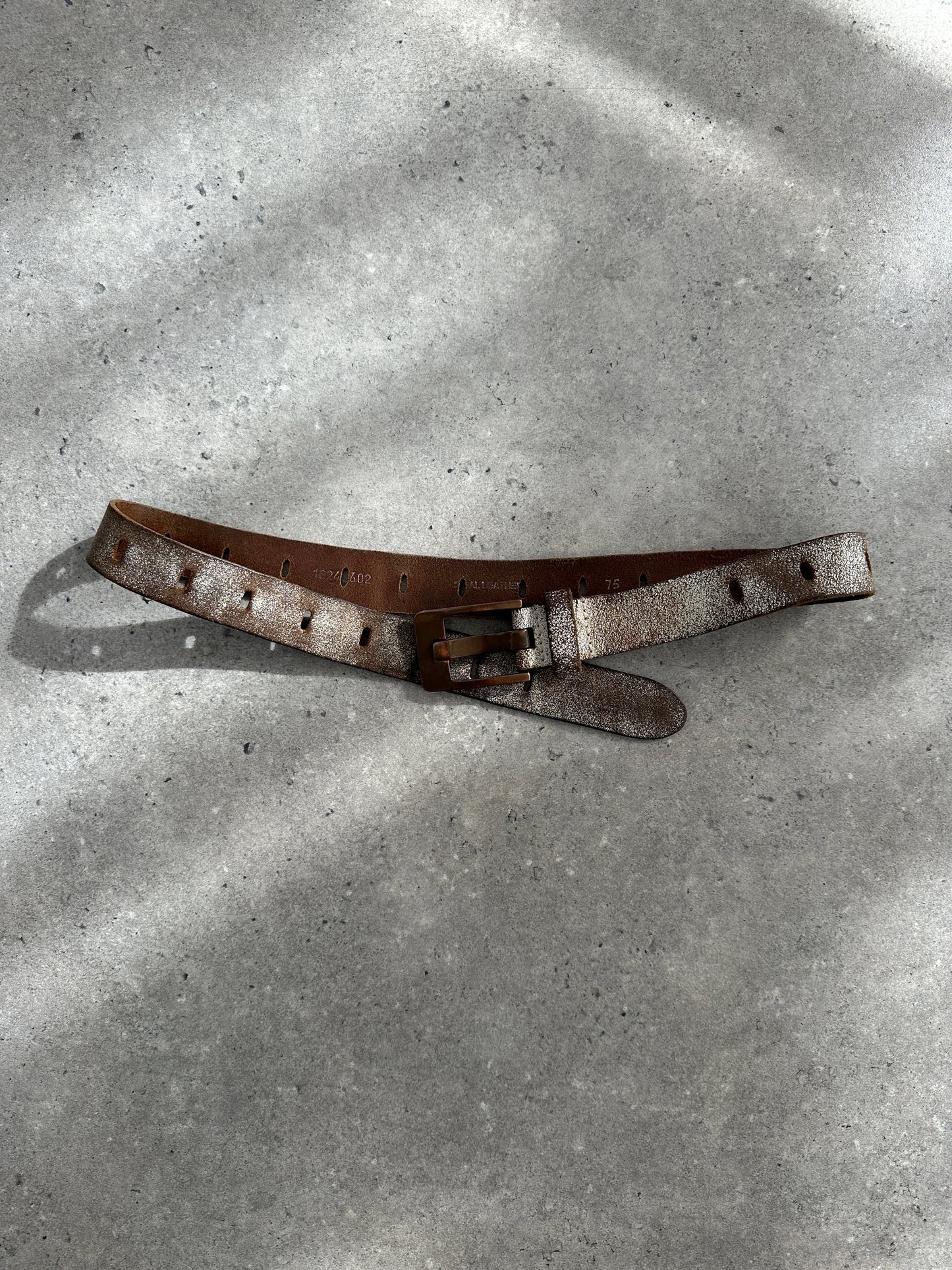 Vintage 1980s Distressed Leather Belt - W24-33