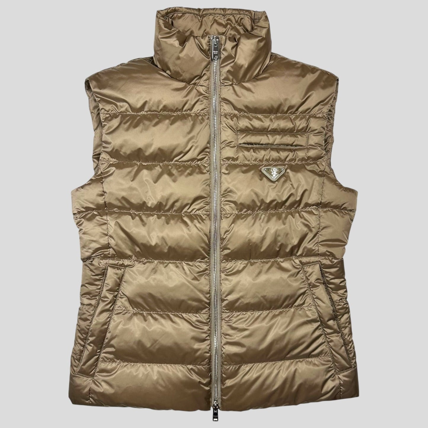 Prada Milano 2017 Satin Champagne Nylon Down Logo Gilet - IT40 (UK8)